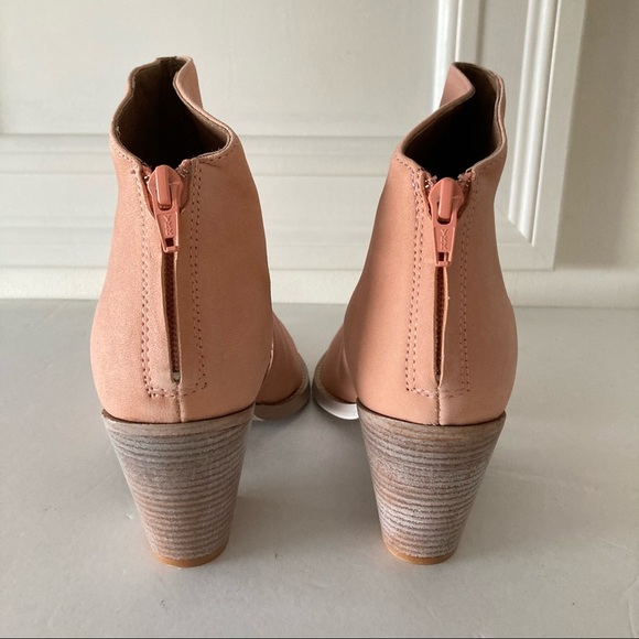 NWOT Free People Wilder Coral Sands Pointed Toe Ankle Boots/Booties Sz 41/11 - Picture 5 of 8